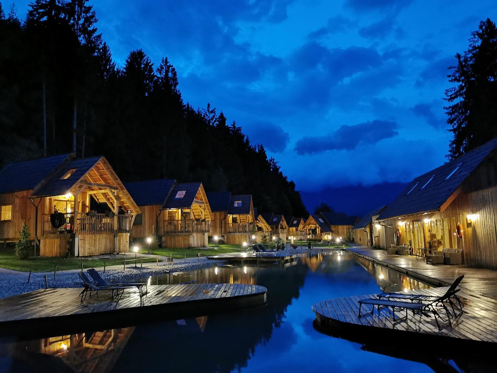 Hotel Ribno Luxury Glamping à Bled Extérieur photo